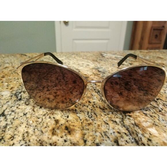 Women's ROCAWEAR R591 gldbk gold cat eye sunglasses - Picture 4 of 12